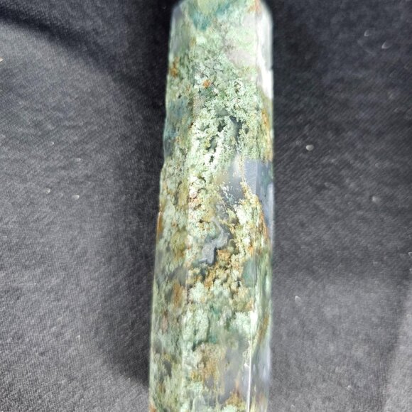 Green Moss Agate tower - Picture 4 of 8
